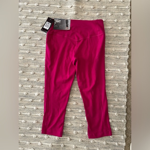NIKE NWT pink cropped leggings size XS - Picture 6 of 7